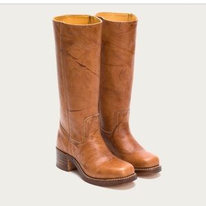 Frye campus boots. Only worn once, comes in box!